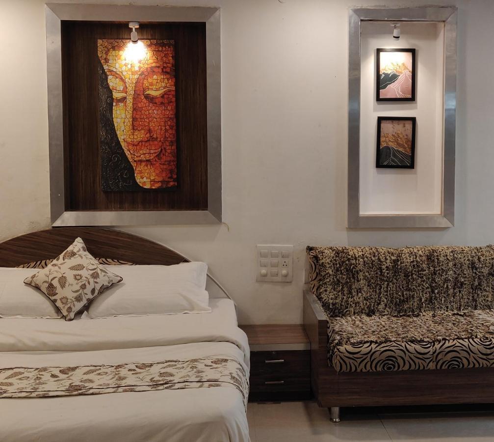 The Peach Tree Rooms Mount Abu Exterior photo
